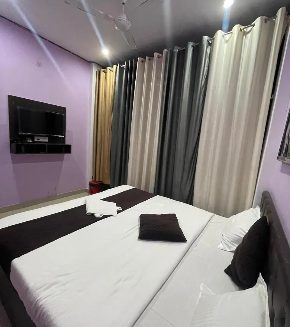 Shiv Darshan Home Stay Varanasi Hotel