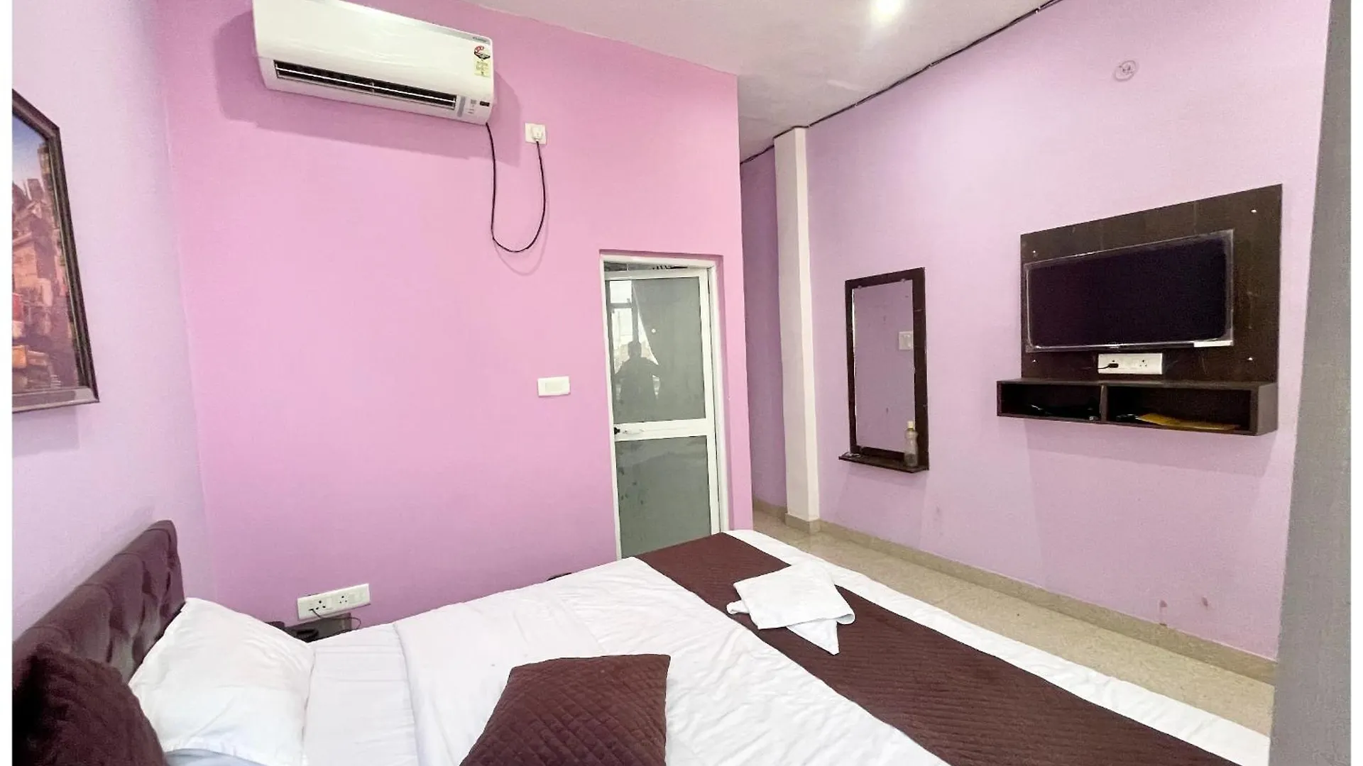 Shiv Darshan Home Stay Varanasi 4*,  India