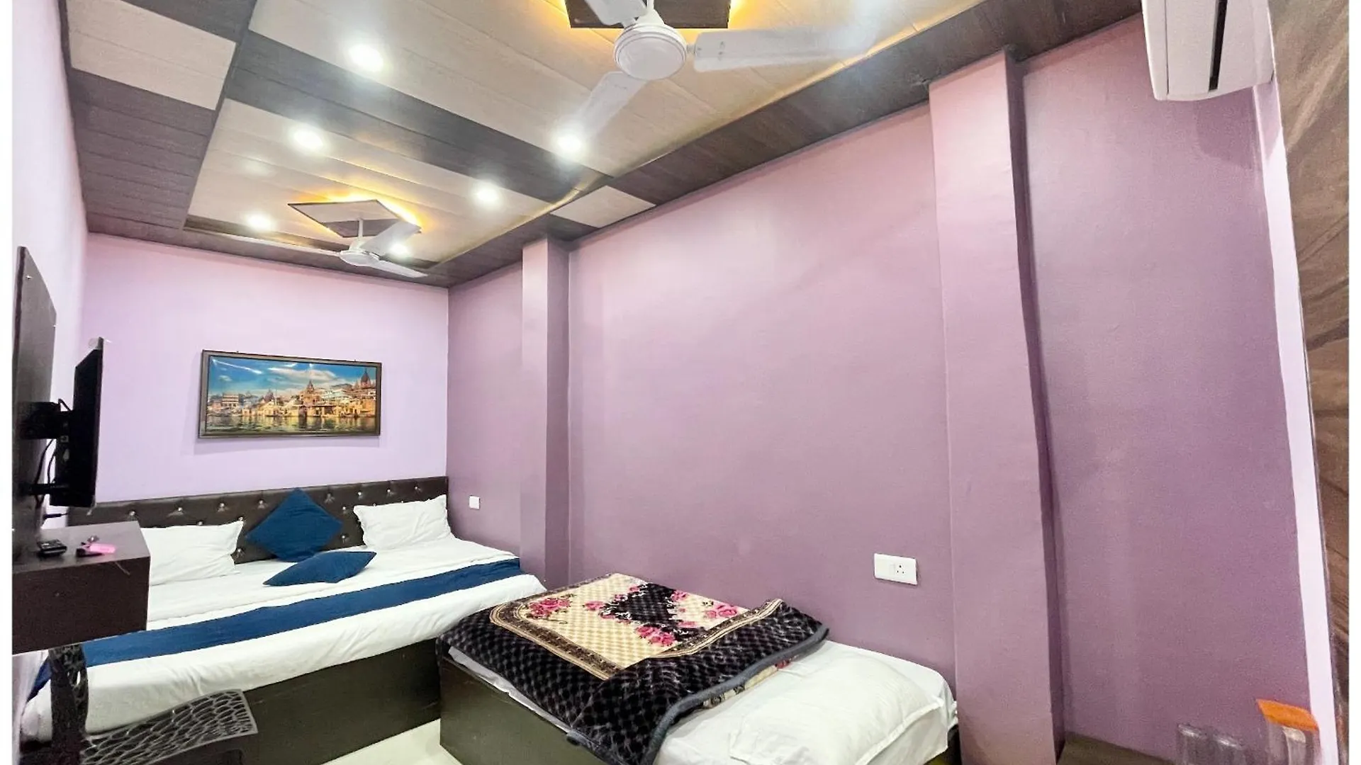 Shiv Darshan Home Stay Varanasi 4*,  India
